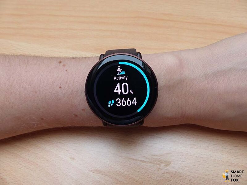 Man sieht den Aktivitätstracker auf der Polar Ignite 3.